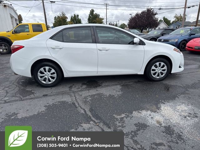 2018 Toyota Corolla L photo 4