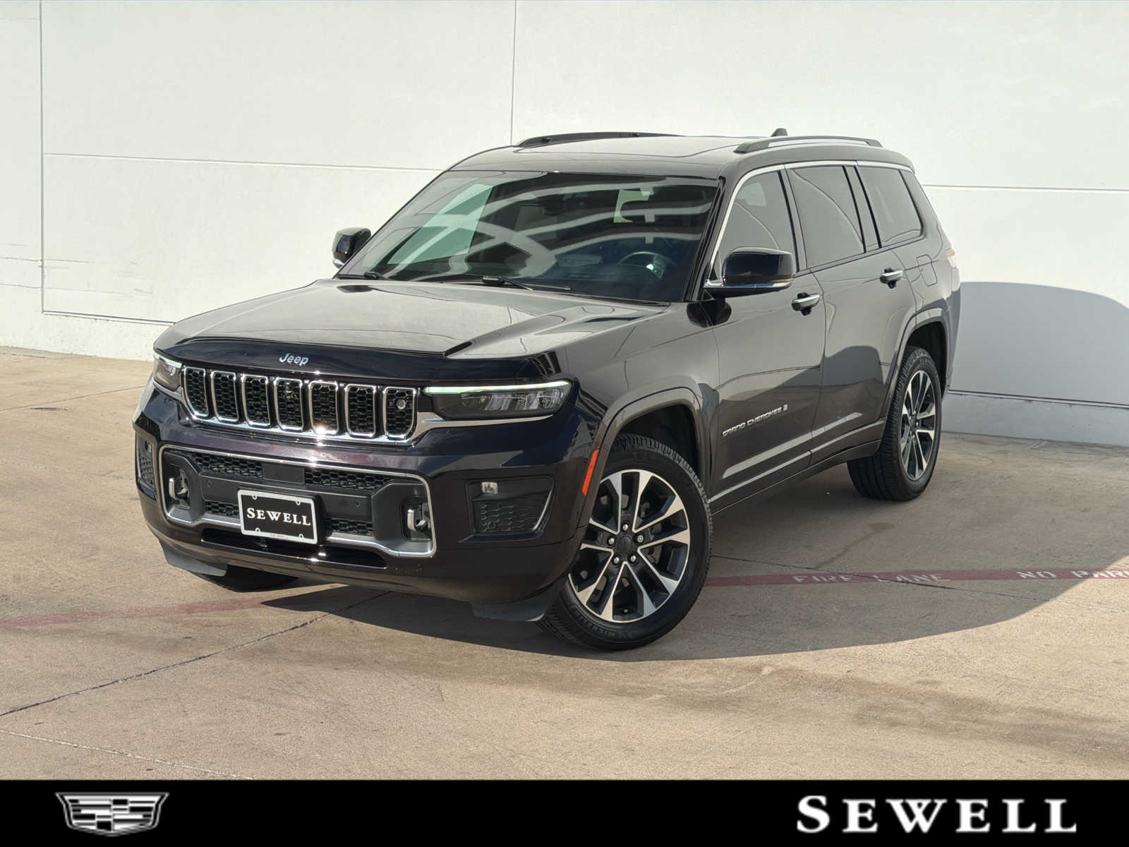 2023 Jeep Grand Cherokee L Overland's photo