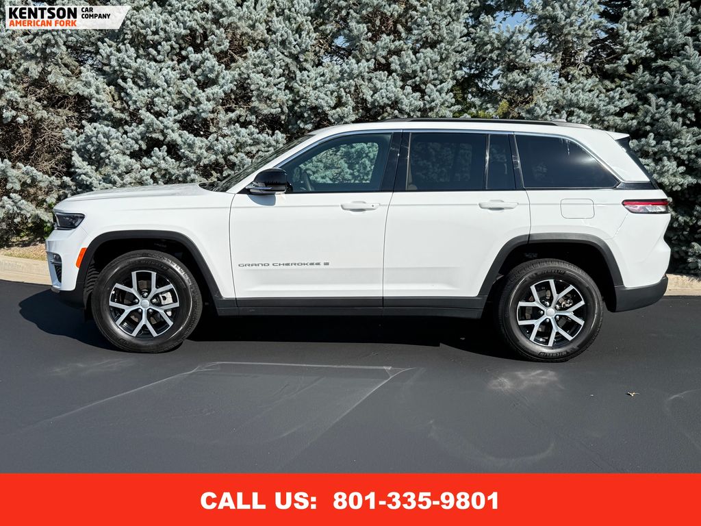 2024 Jeep Grand Cherokee Limited photo 4