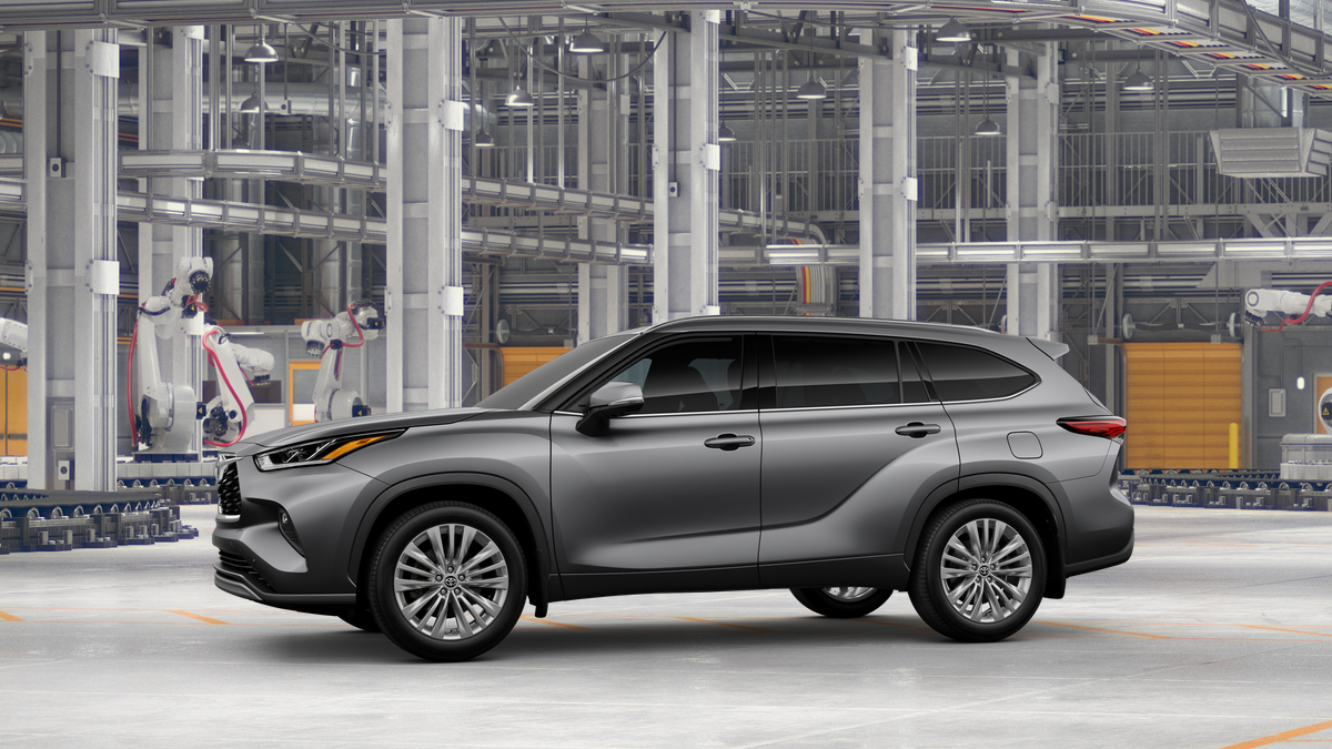 2025 Toyota Highlander Platinum photo 3