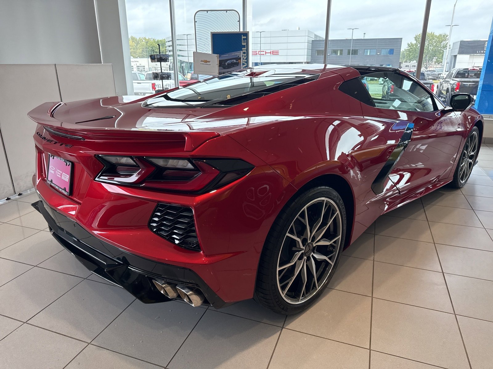 2025 Chevrolet Corvette 2LT photo 5