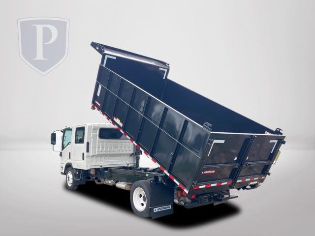 2024 Chevrolet Silverado photo 3