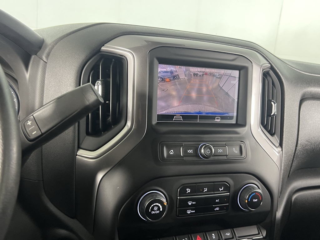 2022 Chevrolet Silverado 1500 Custom photo 12