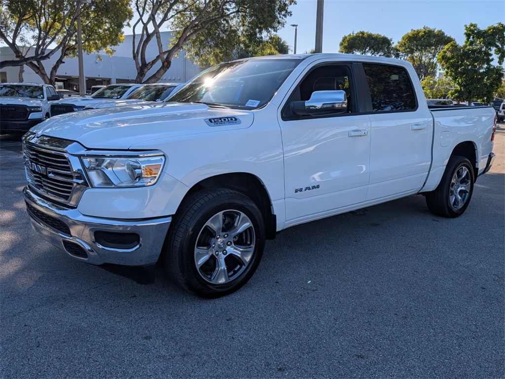 2024 Ram 1500 Laramie photo 3