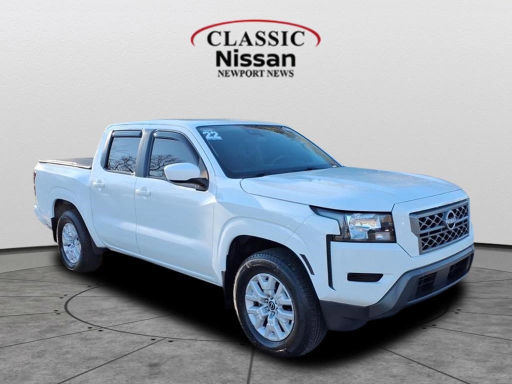 2022 Nissan Frontier SV's photo