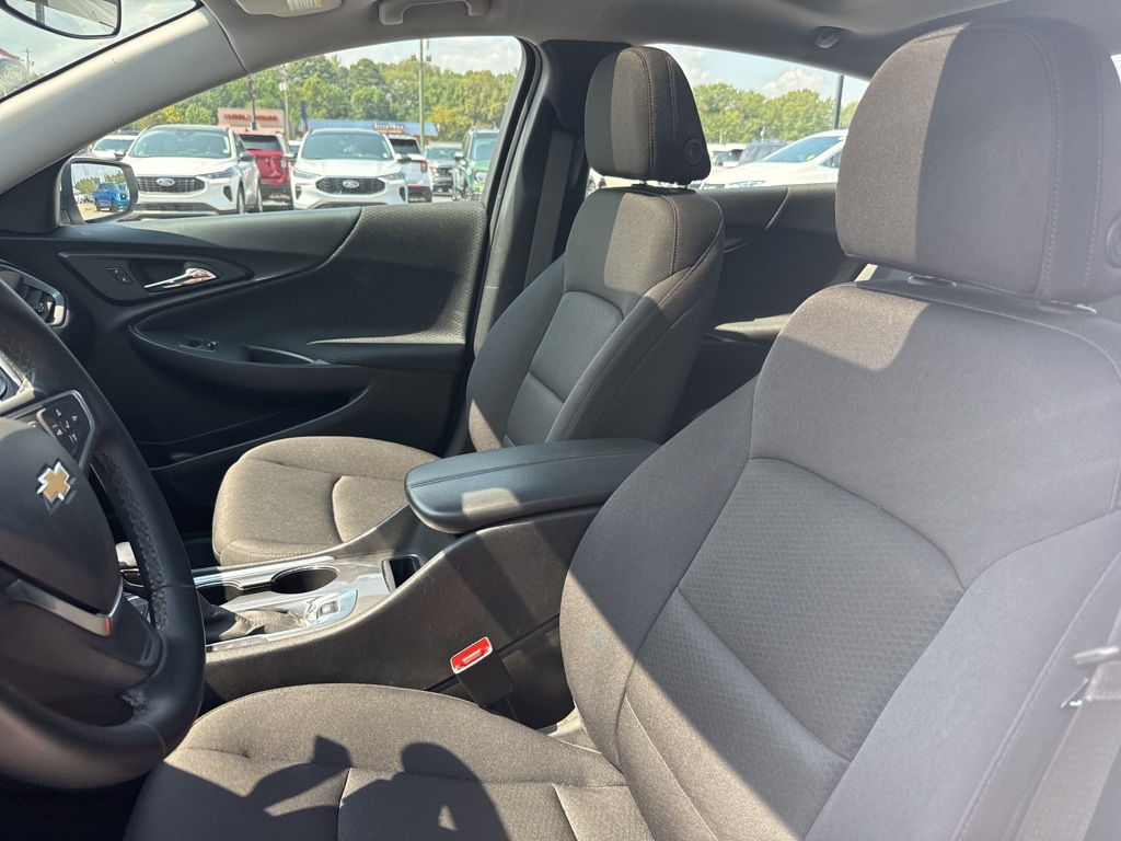2024 Chevrolet Malibu 1LT photo 11