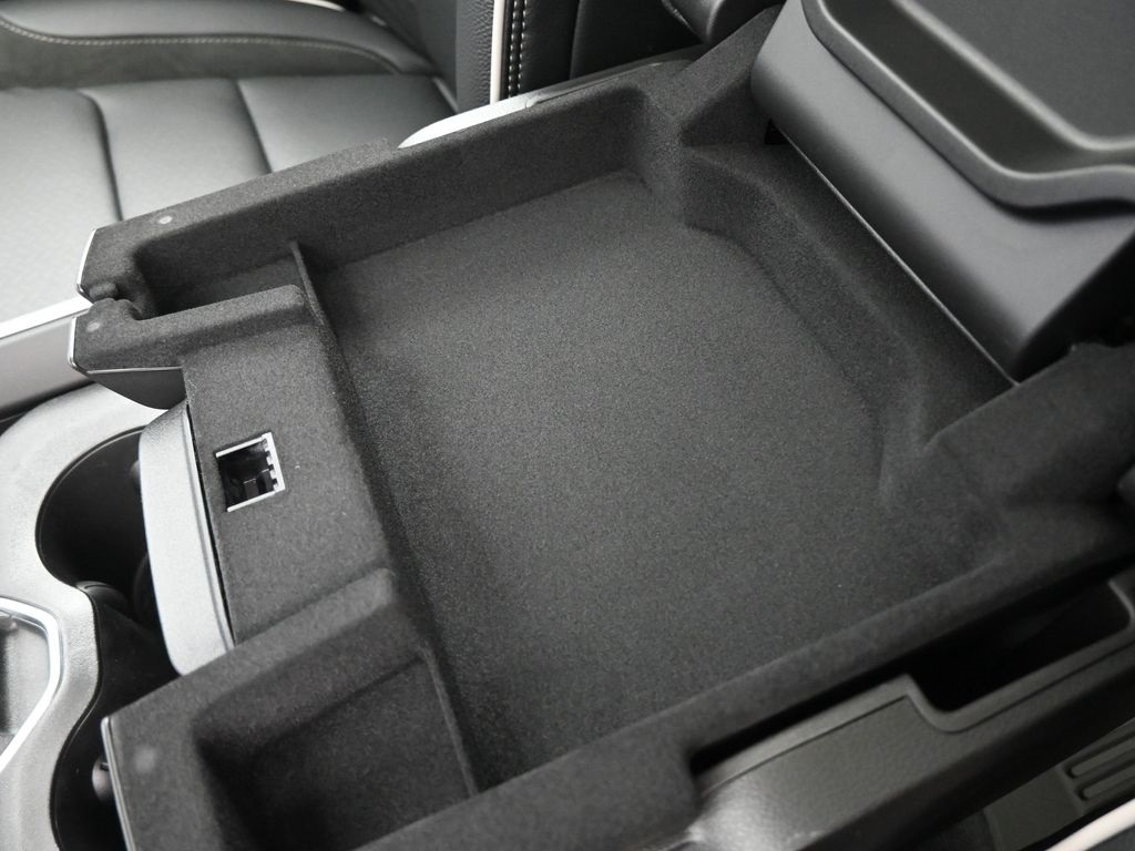 2026 Ram 1500 Laramie photo 3