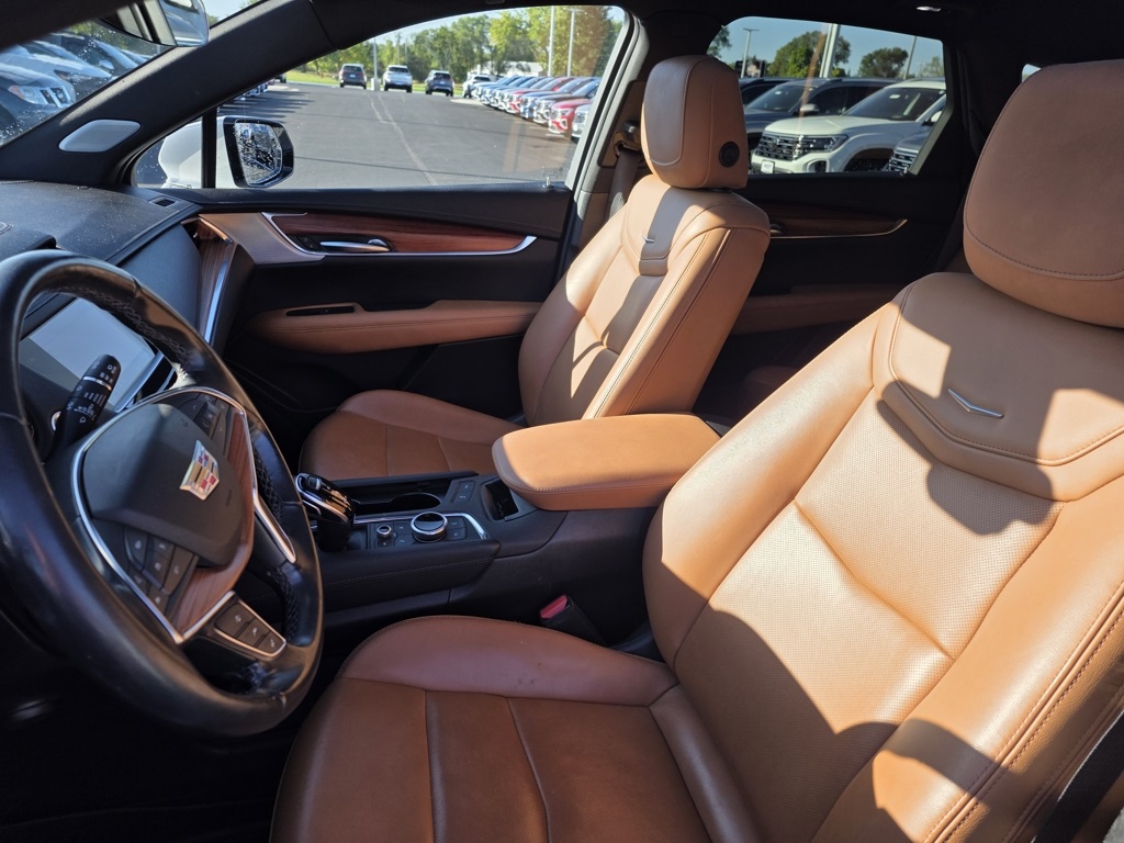 2023 Cadillac XT5 Premium Luxury photo 3