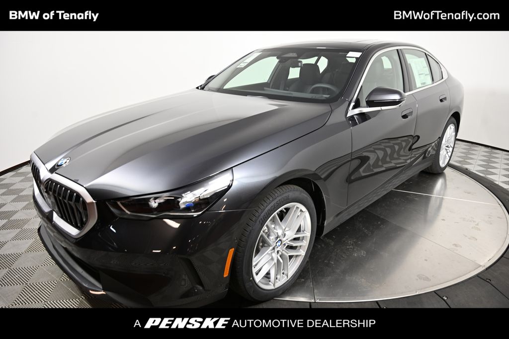 2025 BMW 5 Series 530i's photo