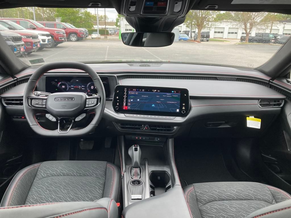 2025 Dodge Charger R/T photo 12