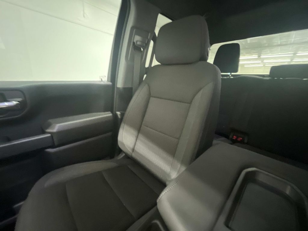 2025 Chevrolet Silverado 1500 Custom Rally Edition photo 20