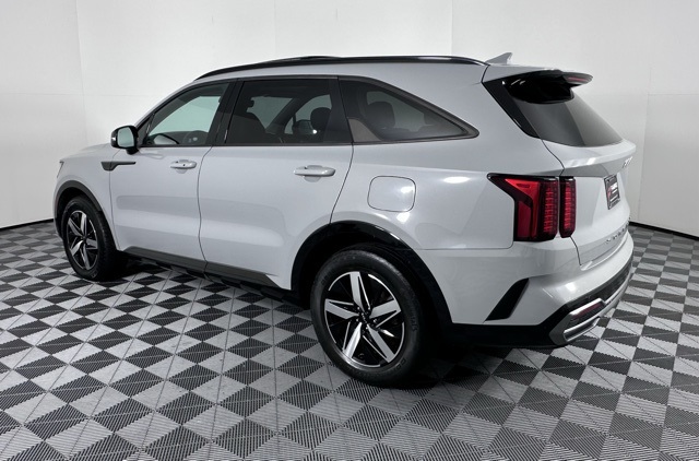 2022 Kia Sorento EX photo 4