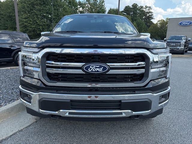2025 Ford F-150 Lariat photo 2