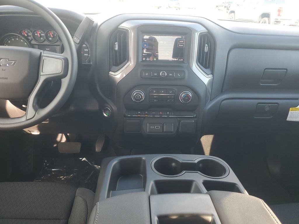 2025 Chevrolet Silverado 1500 Custom photo 10