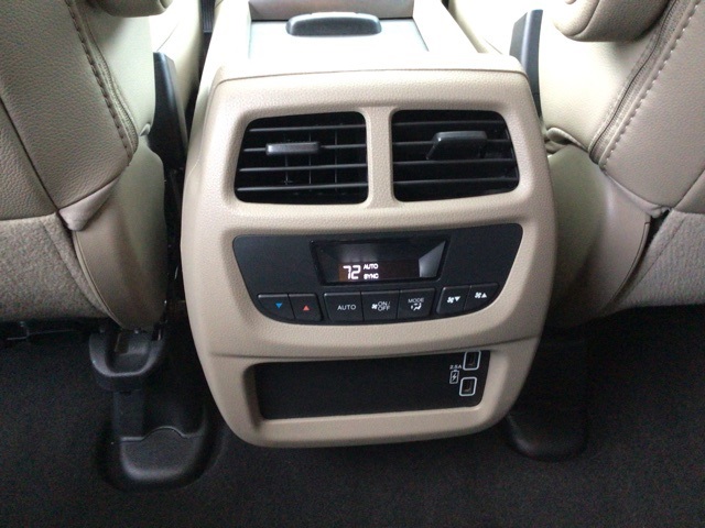 2020 Honda Pilot EX-L photo 20