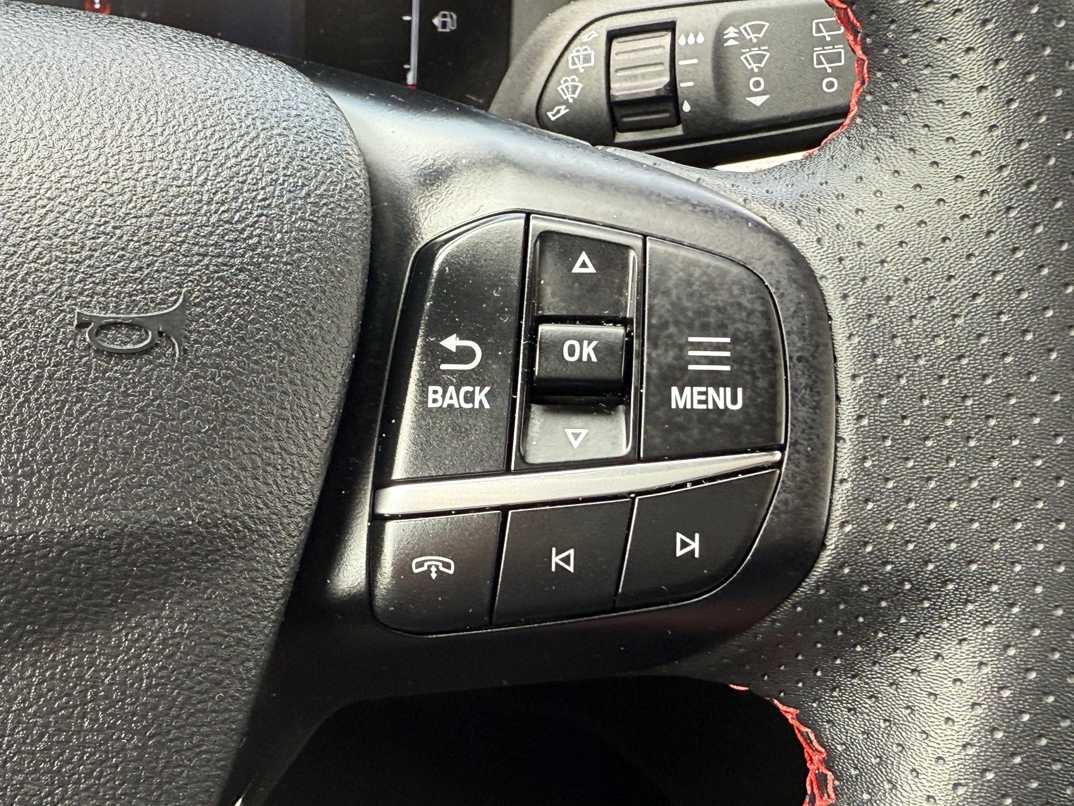 2024 Ford Escape ST-Line photo 27