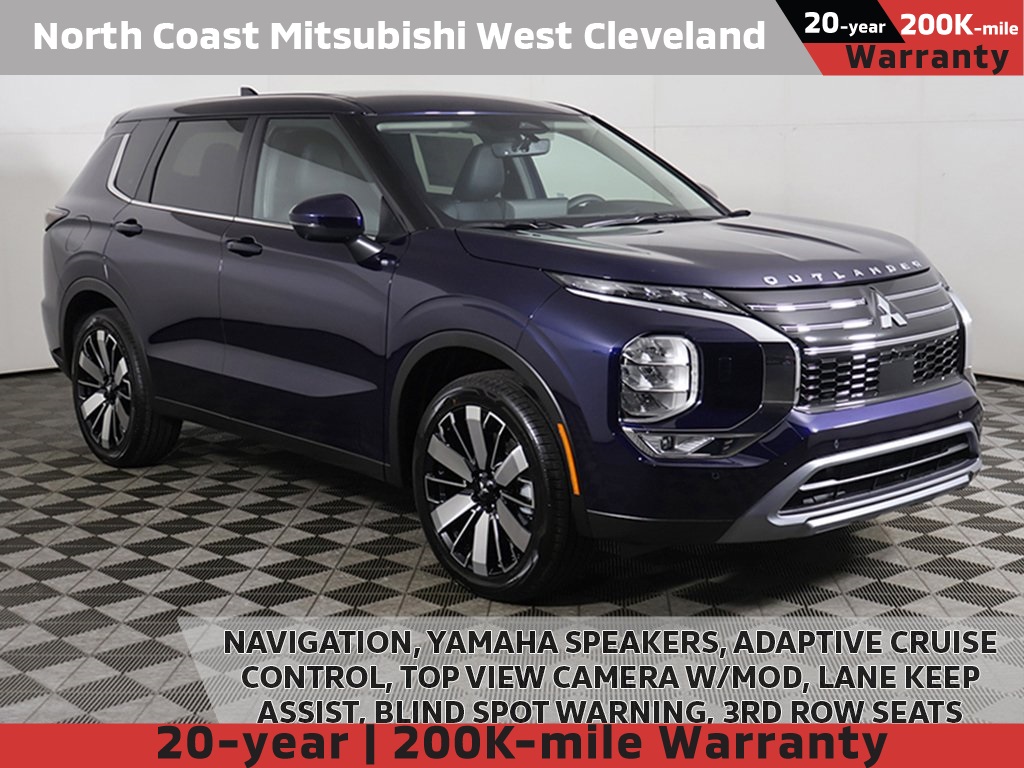 2025 Mitsubishi Outlander SE's photo