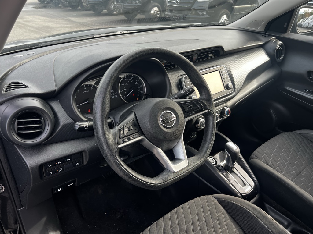 2021 Nissan Kicks S photo 4
