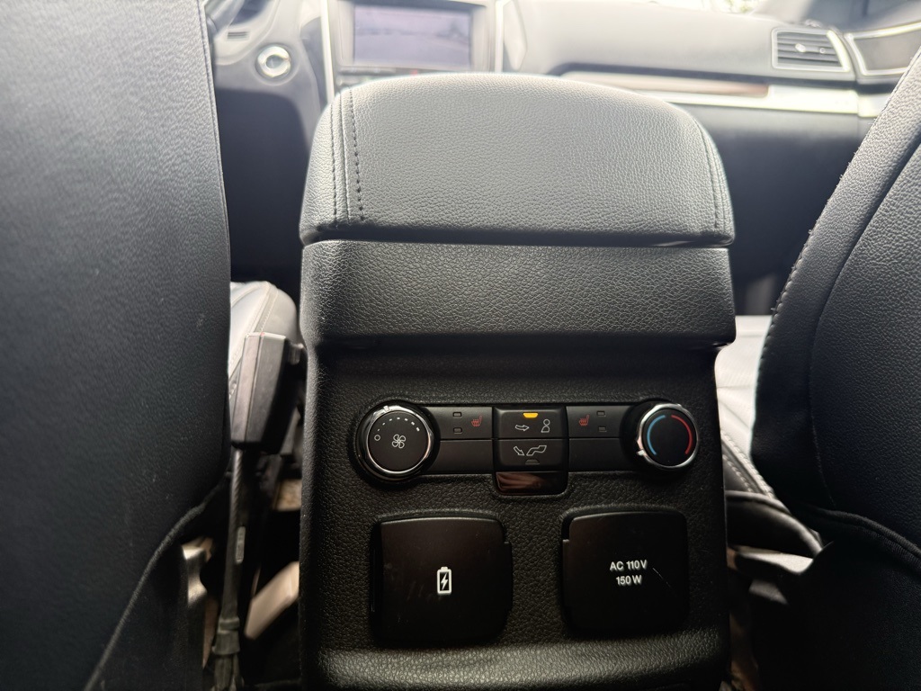 2017 Ford Explorer Limited photo 25