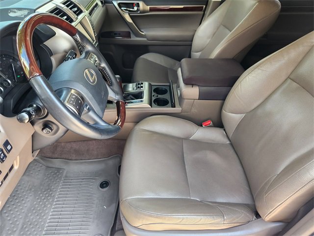 2019 Lexus GX 460 photo 9