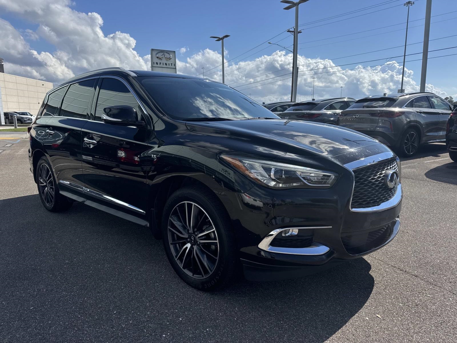 2018 Infiniti QX60 Base photo 3