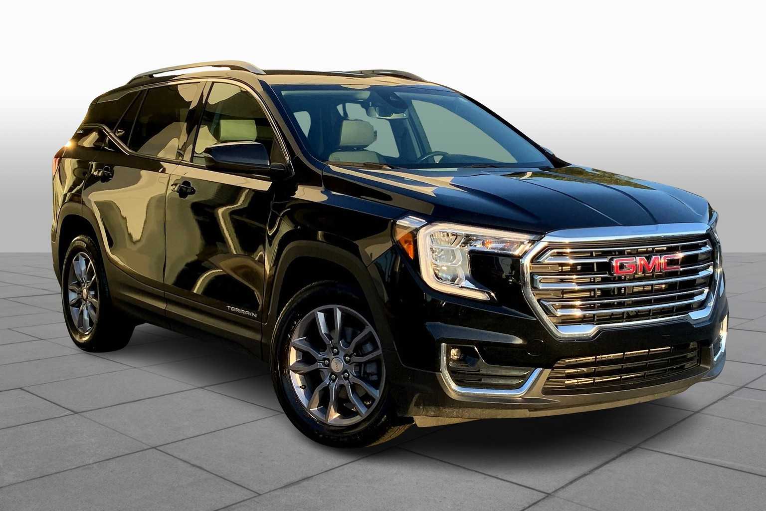 2024 Gmc Terrain SLT photo 2