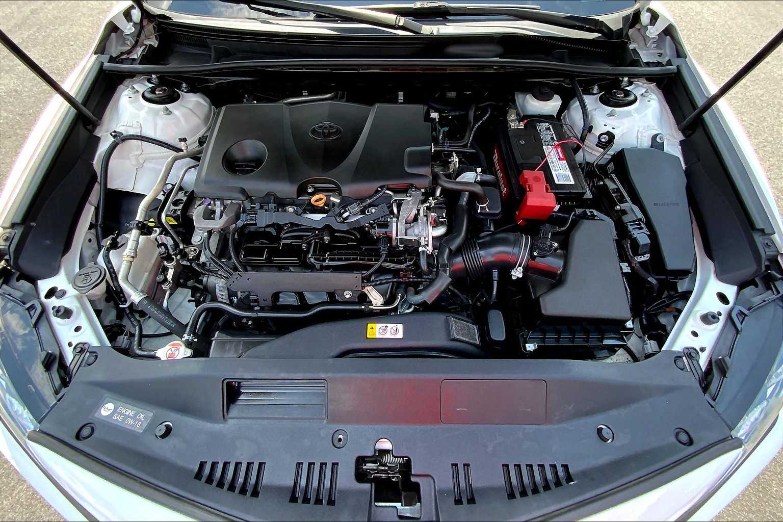 2019 Toyota Camry SE photo 25