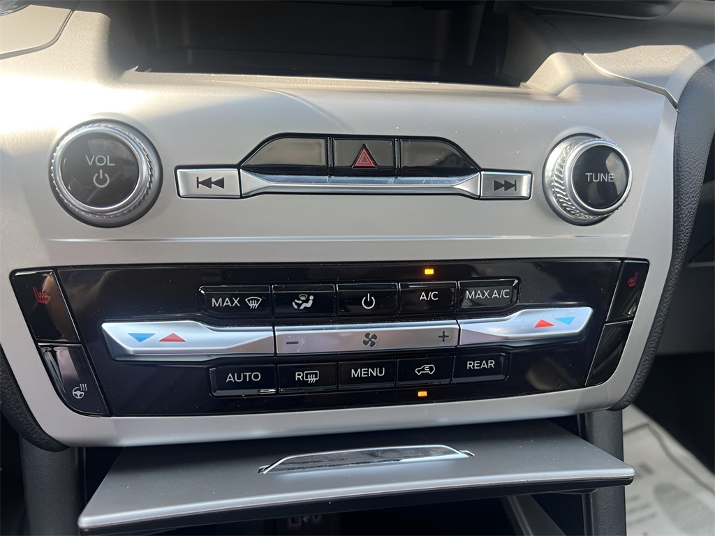 2022 Ford Explorer XLT photo 23
