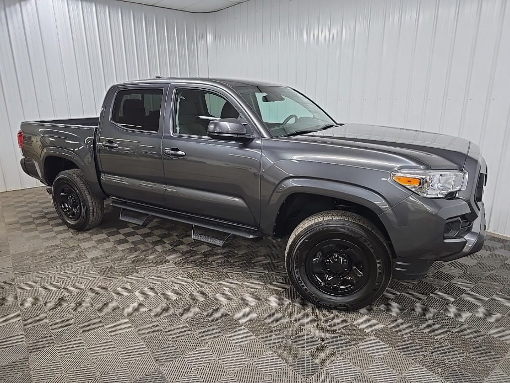 2023 Toyota Tacoma SR's photo