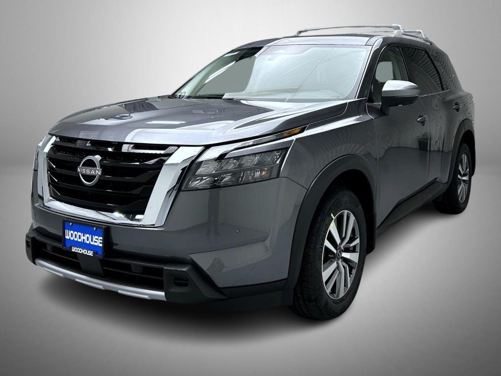 2025 Nissan Pathfinder SL's photo