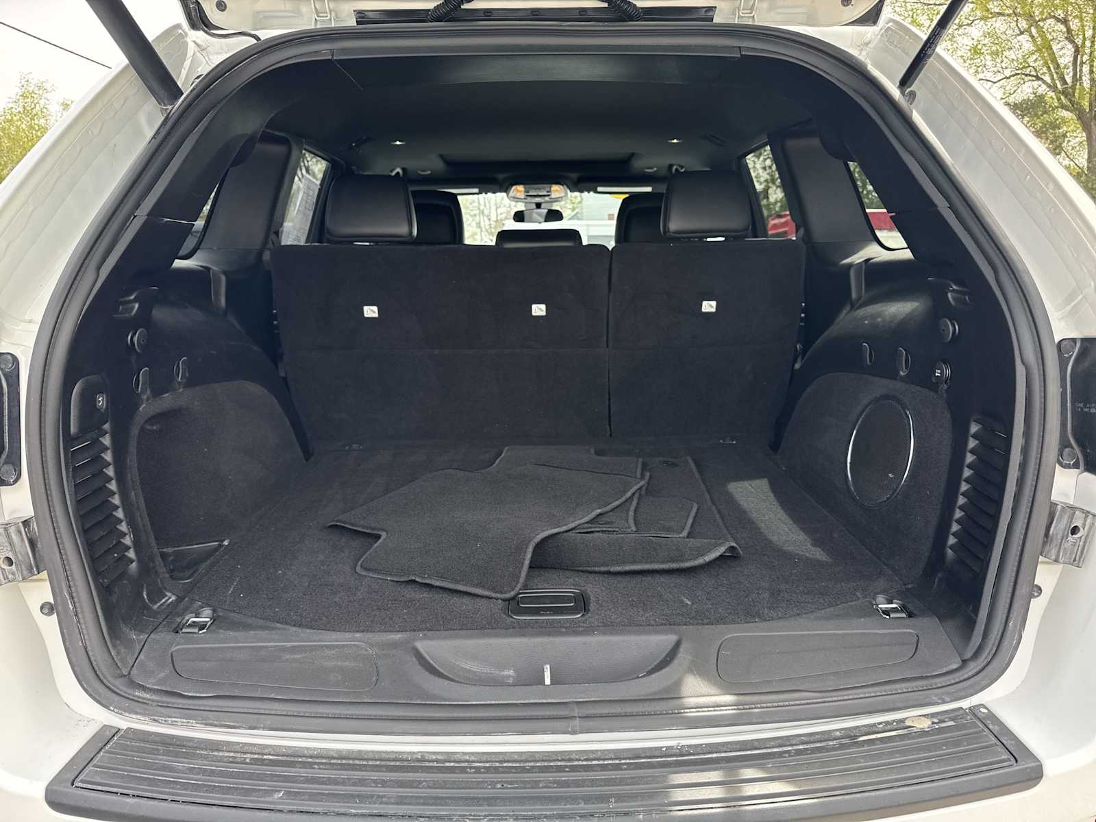 2021 Jeep Grand Cherokee Laredo X photo 9