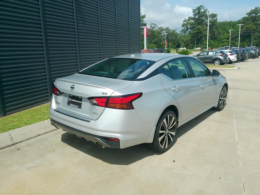 2022 Nissan Altima 2.5 SR photo 3