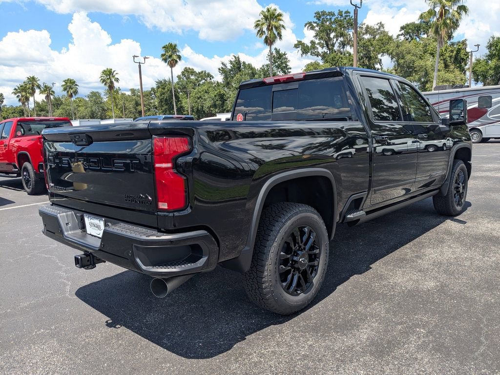 2025 Chevrolet Silverado 2500HD High Country photo 4