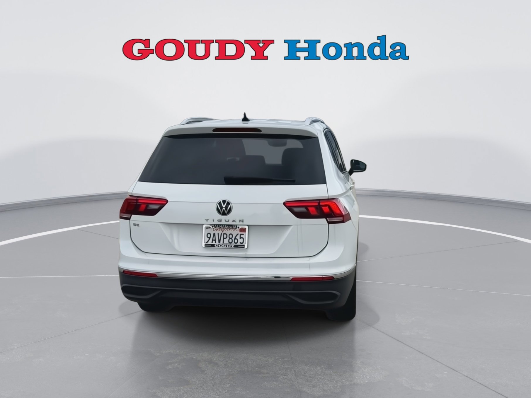 2022 Volkswagen Tiguan SE photo 4