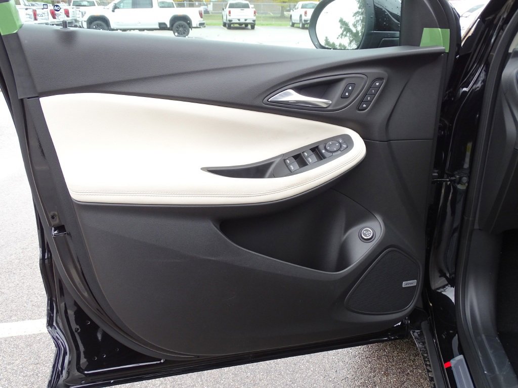 2024 Buick Encore GX Avenir photo 21