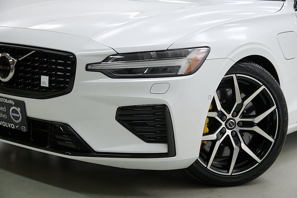 2023 VOLVO S60 - Image 2