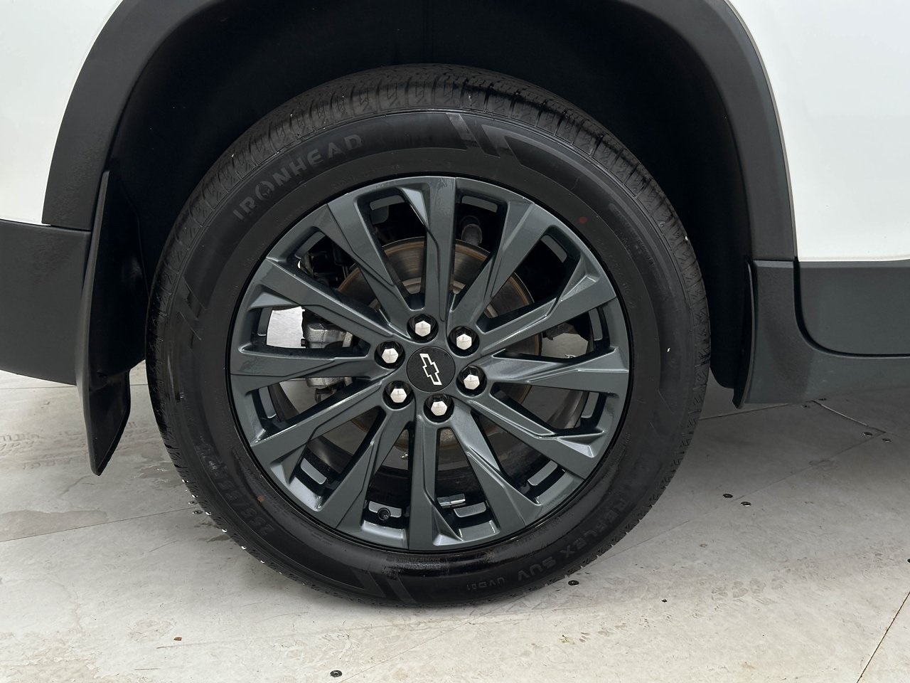 2023 Chevrolet Traverse RS photo 32