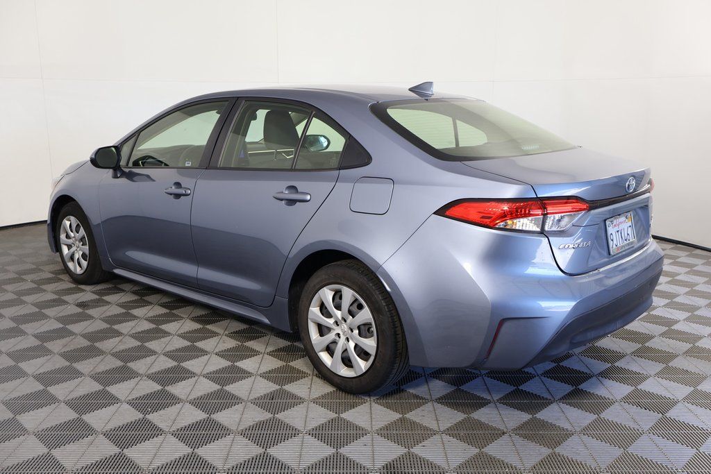 2024 Toyota Corolla Hybrid LE photo 4