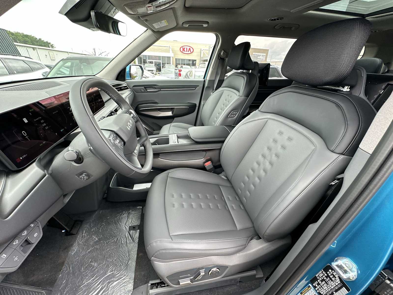2026 Kia EV9 Wind photo 3