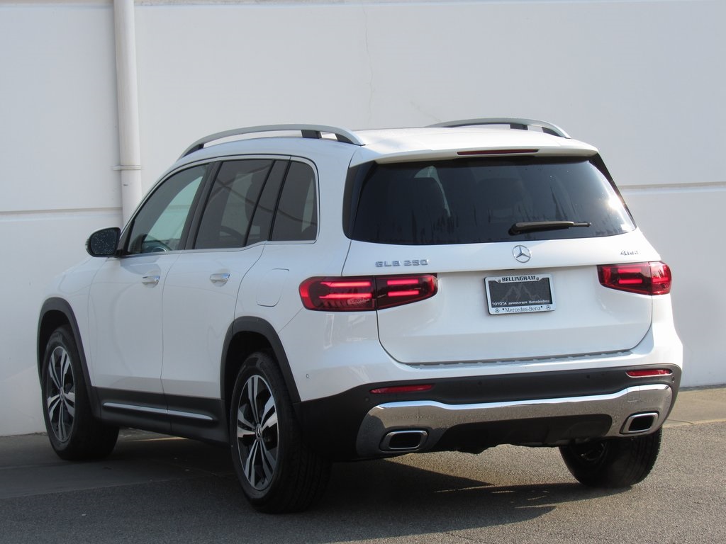 2024 Mercedes Benz GLB 250 4MATIC photo 3