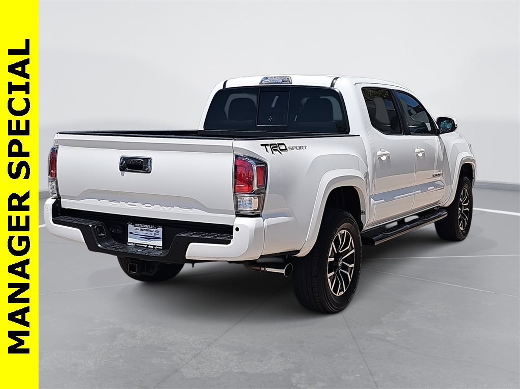 2020 Toyota Tacoma TRD Sport photo 3