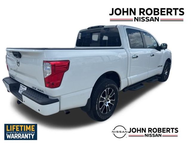 2021 Nissan Titan SV photo 5