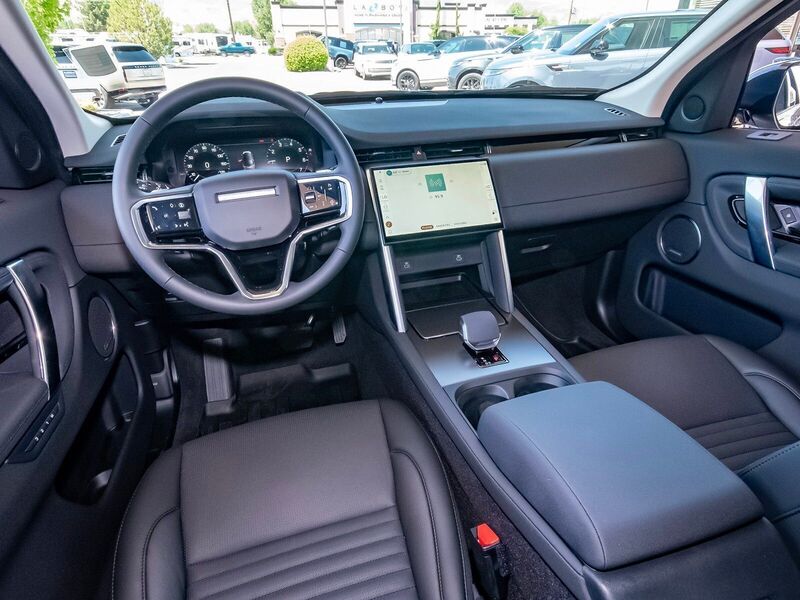 2025 Land Rover Discovery Sport S photo 35