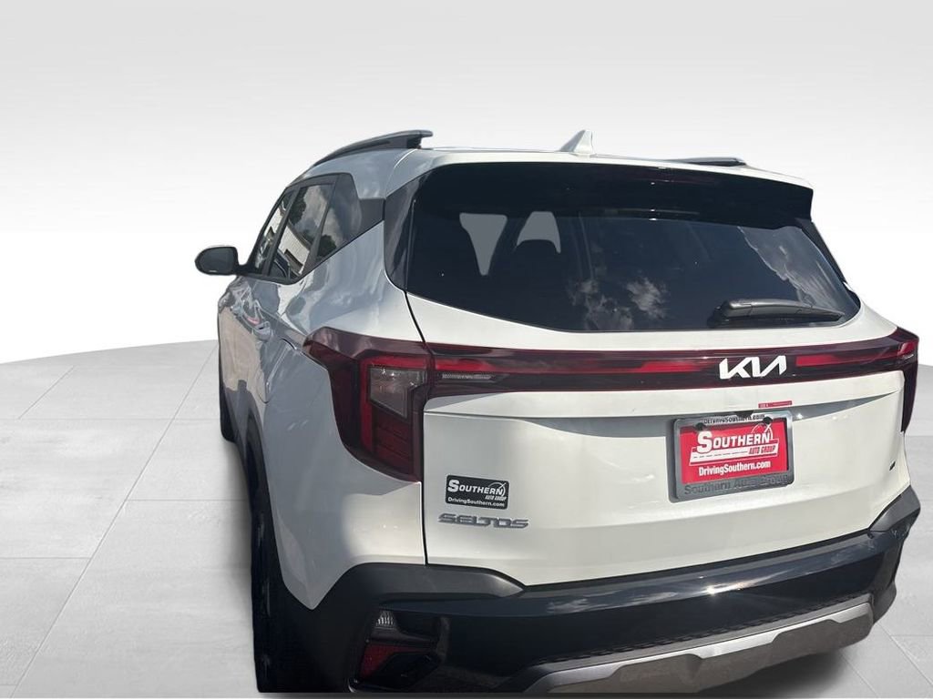 2024 Kia Seltos SX photo 12