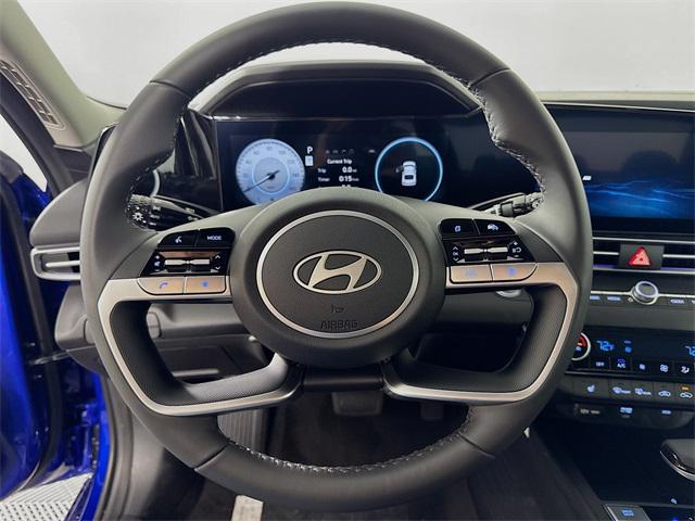 2025 Hyundai Elantra SEL Convenience photo 14
