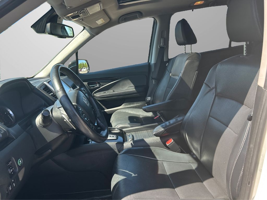 2017 Honda Pilot Elite photo 8