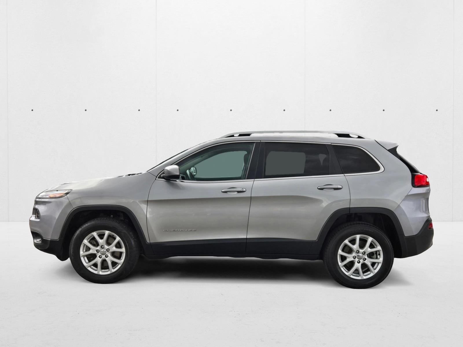 2016 Jeep Cherokee Latitude photo 9