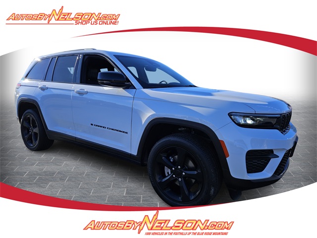 2025 Jeep Grand Cherokee Altitude's photo