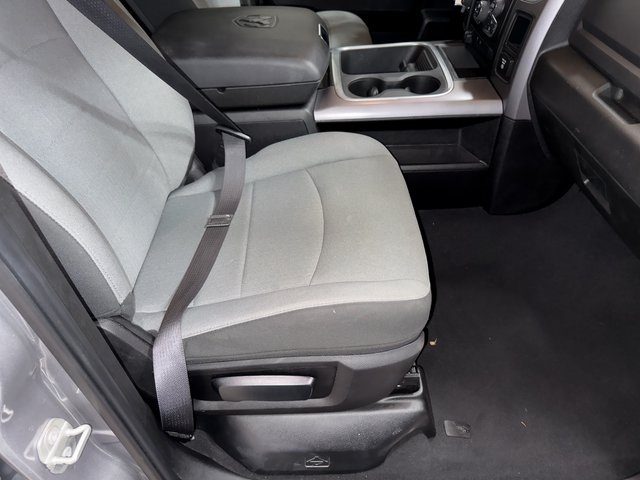 2023 Ram 1500 Classic SLT photo 15