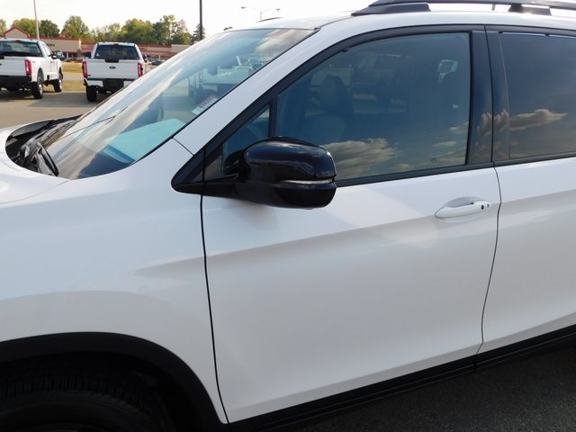 2025 Honda Passport Black Edition photo 11